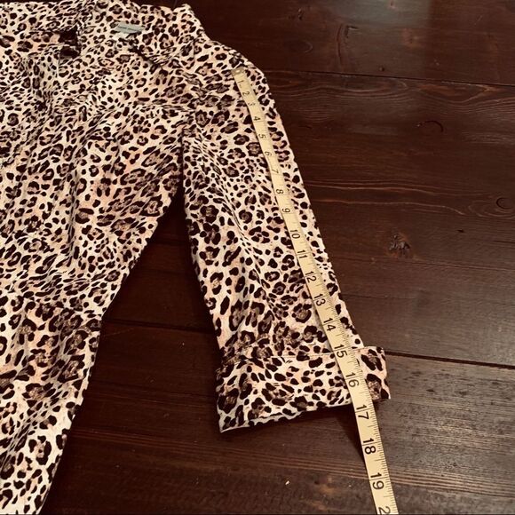 Harve Benard Animal print bubble top - Picture 7 of 7